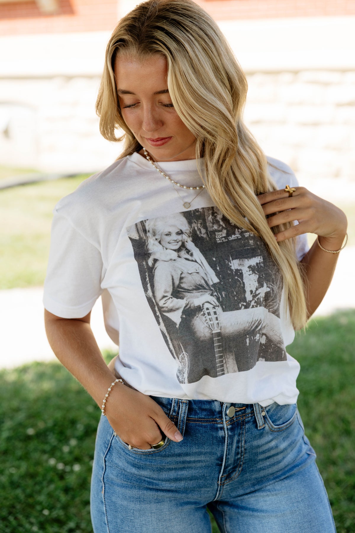 Miss Dolly Tee