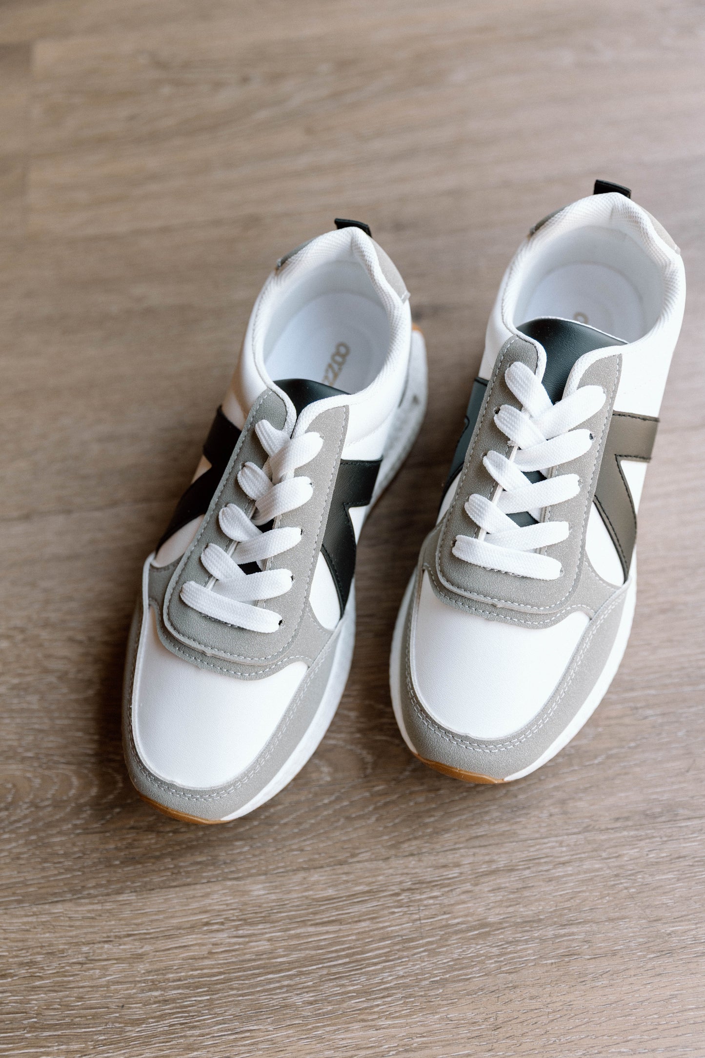 Casual Sneakers
