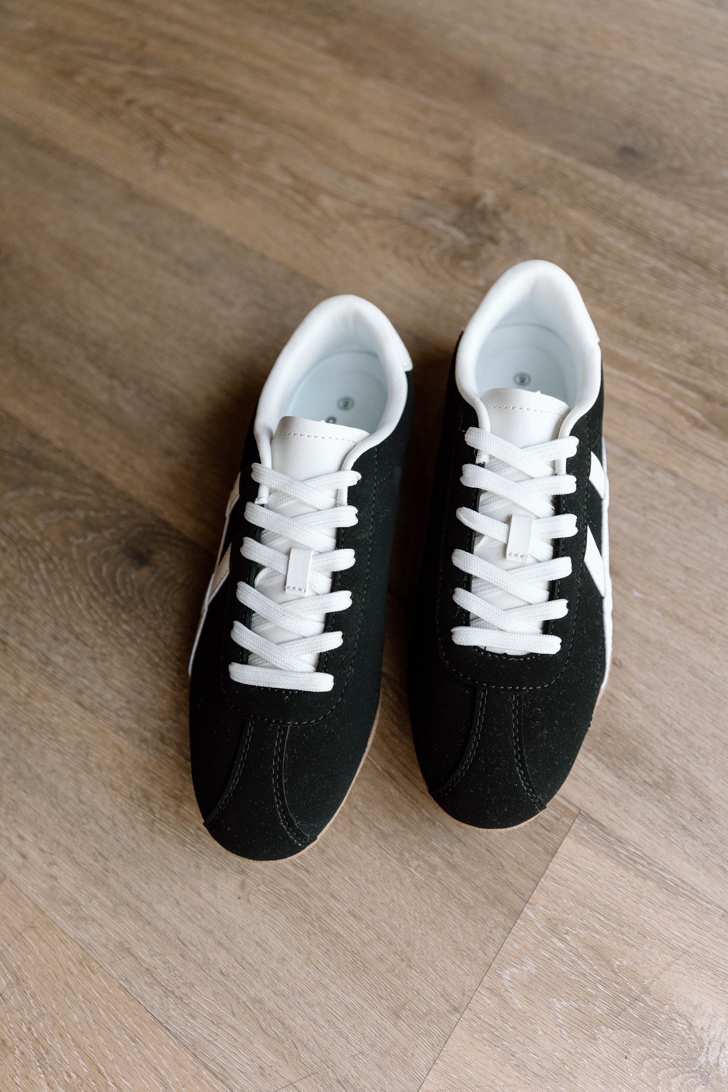 Court Style Sneaker