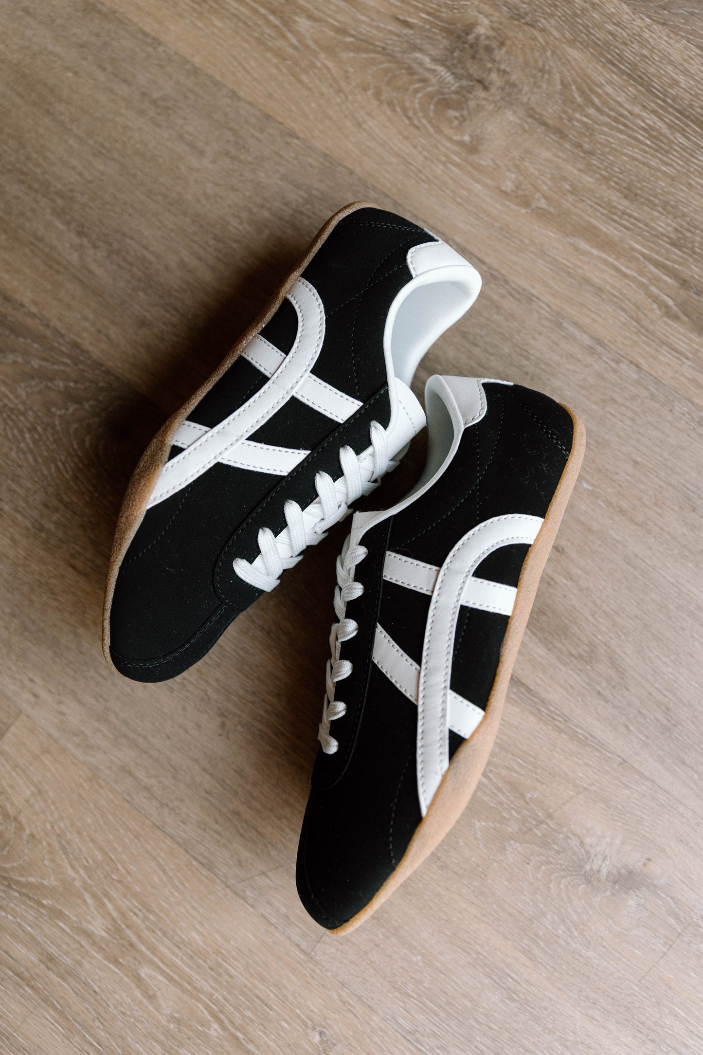 Court Style Sneaker