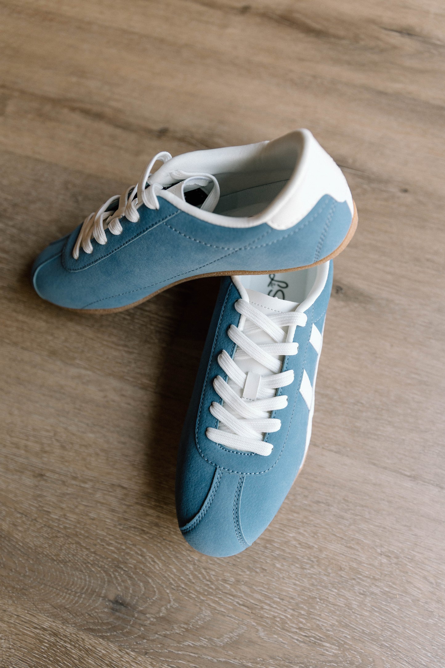 Court Style Sneaker