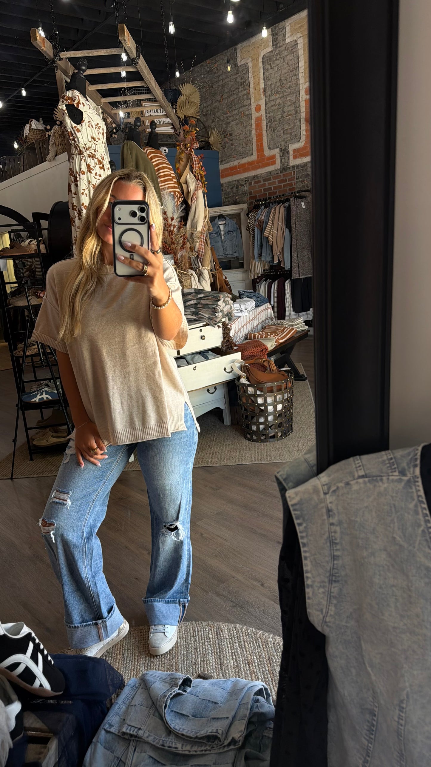 Mid Rise Cuffed Jean