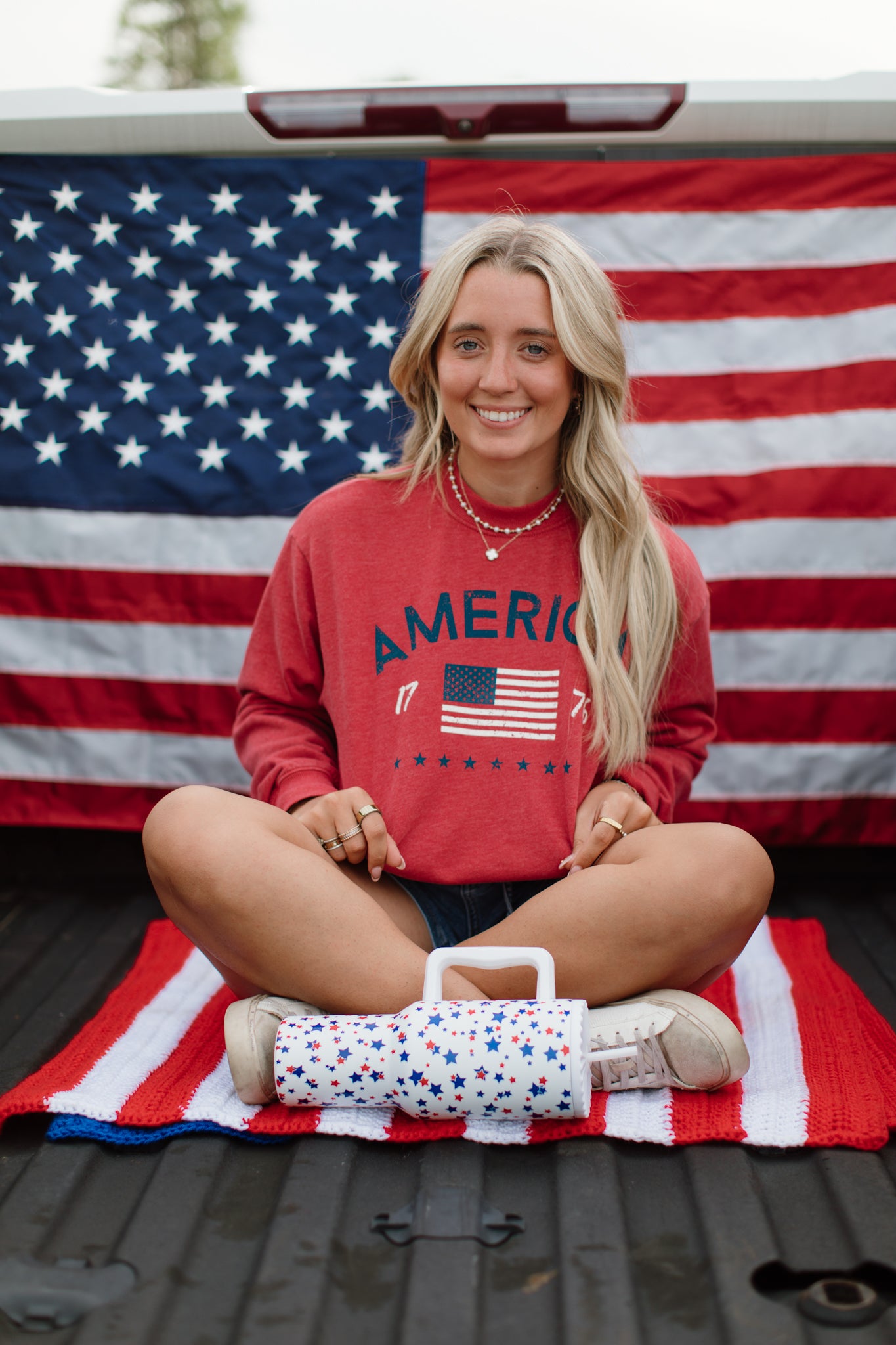 America Grapic Crewneck
